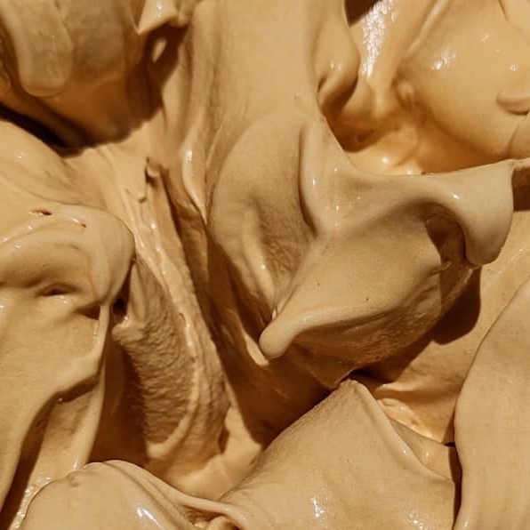 Sorvete artesanal de café veio para juntar as duas paixões nacionais, sorvete de qualidade e o café. Quem resiste?