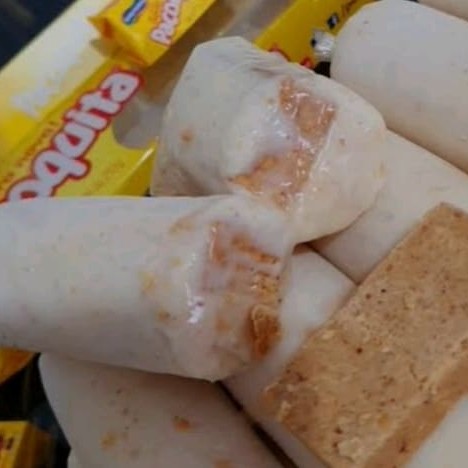 """Sacolé Gourmet de Paçoca: a combinação perfeita de cremosidade e  Um sabor irresistível feito com leite Ninho, Paçoca, creme de leite e muito mais. Enriquecido com Paçoca no saquinho para uma experiência ainda mais saborosa. Perfeito para qualquer hora do Dia!"".                                                                   Sacolé  Gourmet , Dindin Geladinho Gourmet , Chup- Chup , Juju , Flau , Laranjinha                  Cremoso , Deliciosos , Saboroso , Sobremesas , Doces , Promoção , 0800  Açaí  Sorvete Sobremesa"