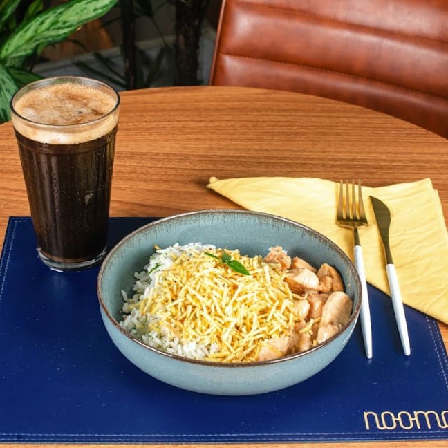 Escolha até 3 acompanhamentos entre: