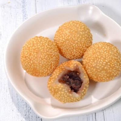 Massa de arroz glutinoso com recheio de feijão doce