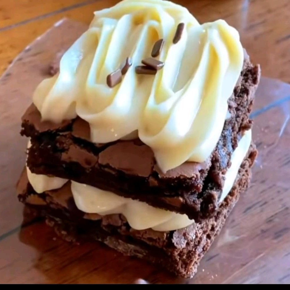 Brawnei recheio de brigadeiro branco