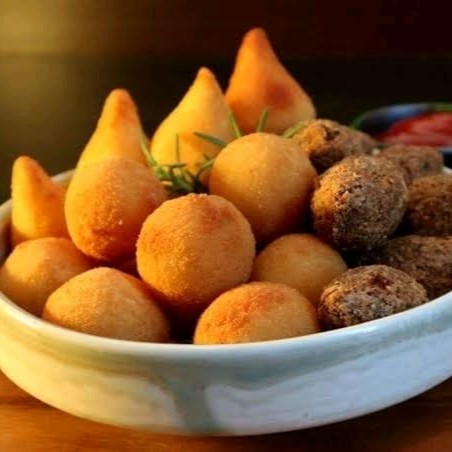 Linha premium além de muito sabor , crocancia e muito recheio , conta com uma variedade maior de sabores pra voce escolher a sua preferência.