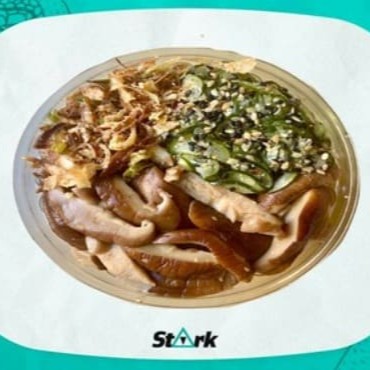 Personalize seu poke com base de gohan (arroz japonês) + recheio + molho!