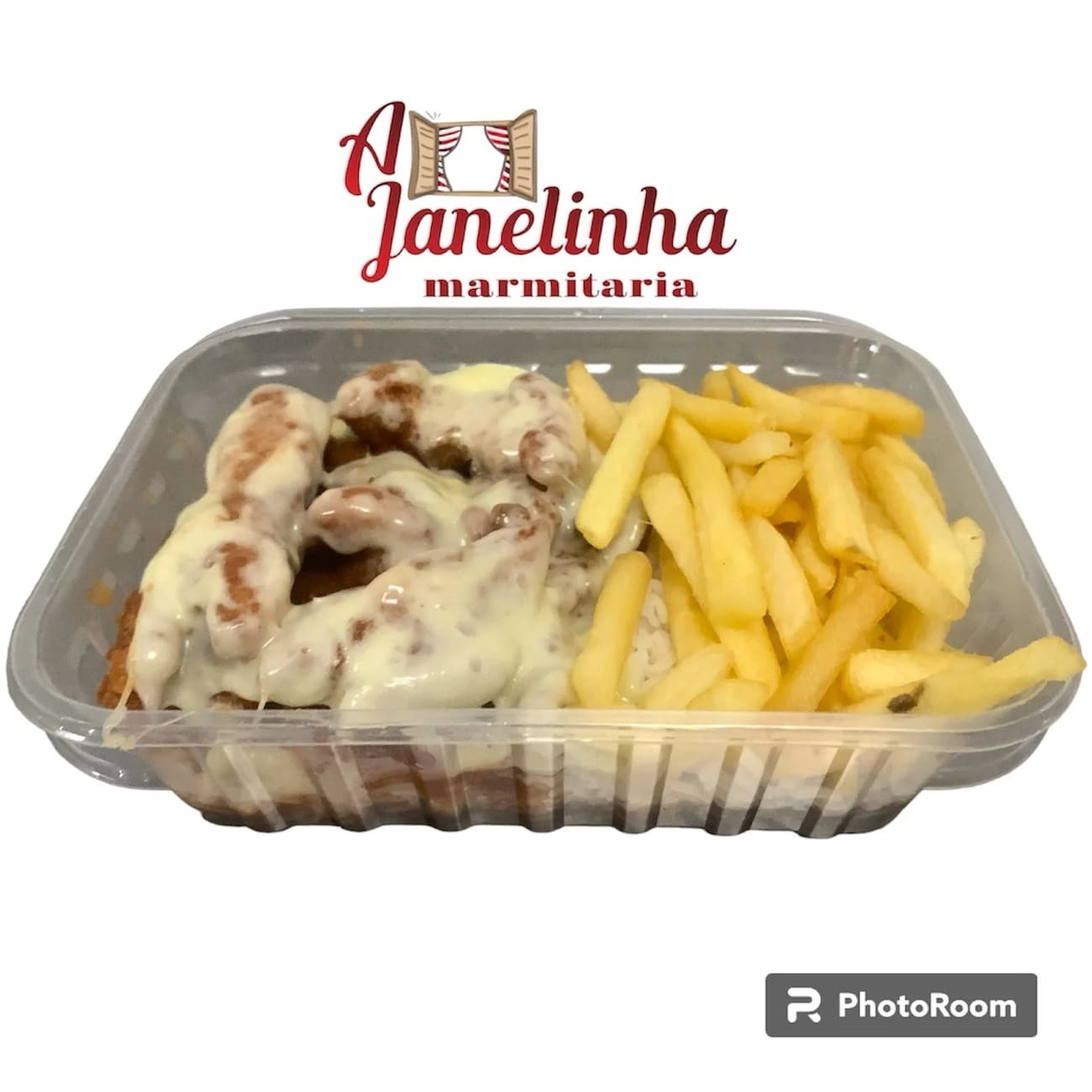 Tiras de frango empanadas e cobertas com molho de tomate e queijo derretido, acompanhadas de arroz branco, feijão preto e batata frita crocante. Uma refeição completa, saborosa e irresistível que vai satisfazer todos os seus desejos!