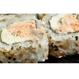 Salmão cozido com tempero da casa, cream cheese e cebolinha