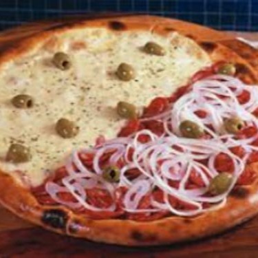 Monte sua pizza com até 2 diferentes sabores