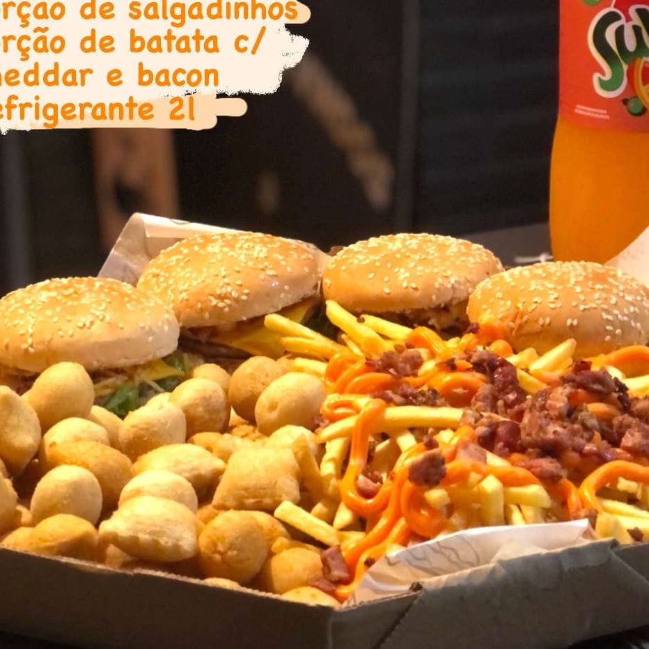 4 x-bacon  50 salgadinhos porção  de batata frita (cheddar e bacon) + refrigerante 2l.