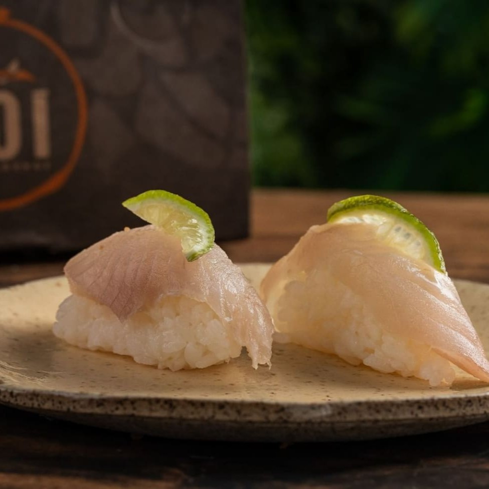 8 unidades    ----------tags------------- Sushi/japa/culinária japonesa/sushi em casa / promoções/makimonos/Philadelphia/filadélfia/hot filadélfia/ hot Philadelphia/sunomono/entre grátis/combinados/Carpaccio/cevite/sashimi de salmão/sushi por 1 real / promoção de hot/temaki/yakissoba