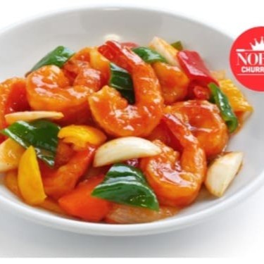 Agridoce com cebola e pimentão. Acompanha arroz.