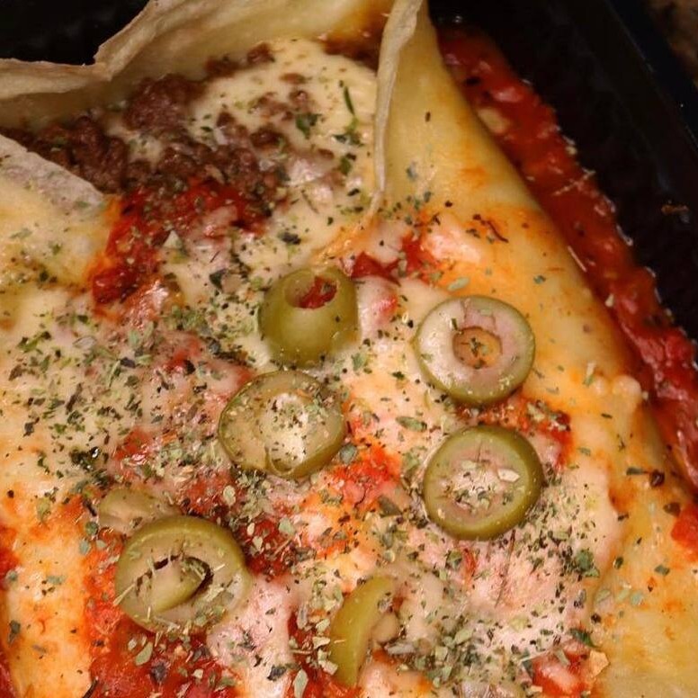 Deliciosa & Saborosa Panqueca de Carne de Sol Desfiada c/ Queijo + Arroz + Fritas + Coca-Cola 200ml