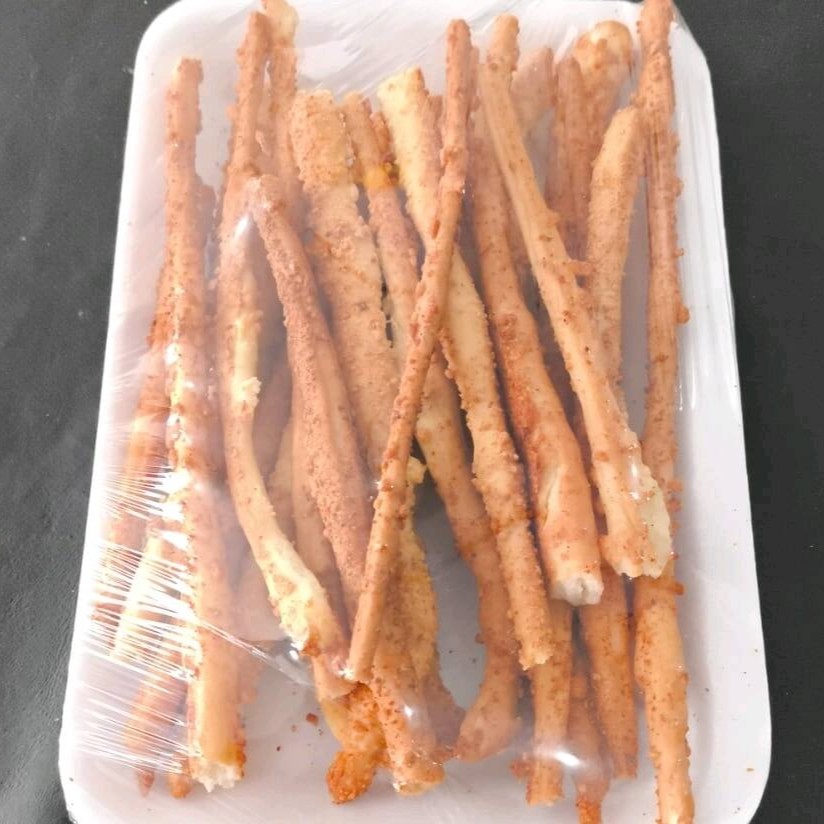 Biscoito de queijo bem crocante