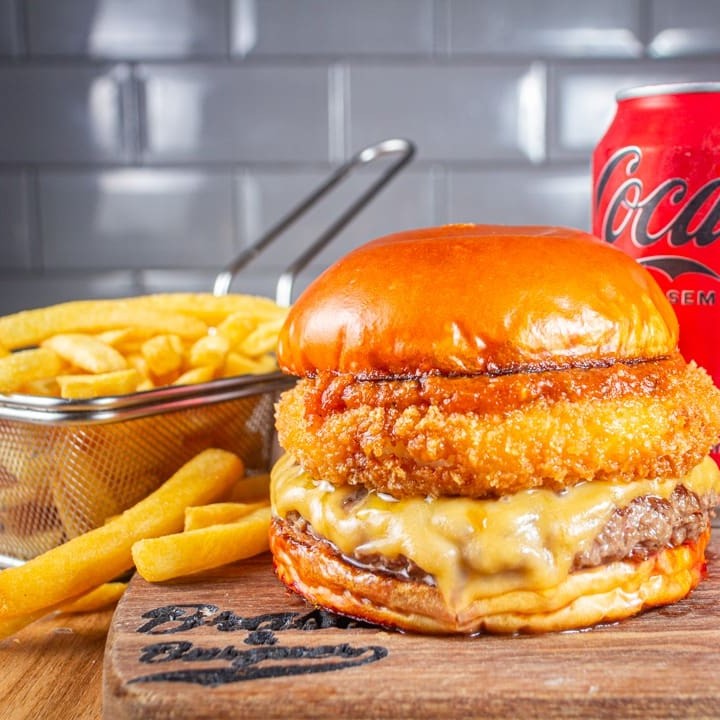 01 Catupybrasa 01 anel de cebola ou batata 01 bebida a sua escolha