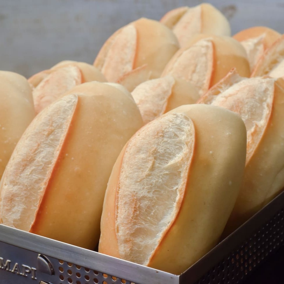 Pão francês mais gostoso do rio de janeiro, sempre fresquinho, preparado com carinho, para deixar seu Dia mais gostoso.