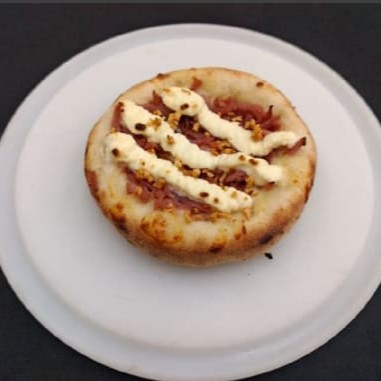 Mussarela, Calabresa, alho torrado e cream chesse