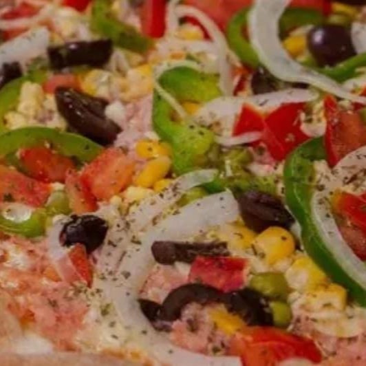 Pizza grande 35cm sabor 'Brasileira' + 1 pizza pequena 25cm doce 'chocolate com granulado.