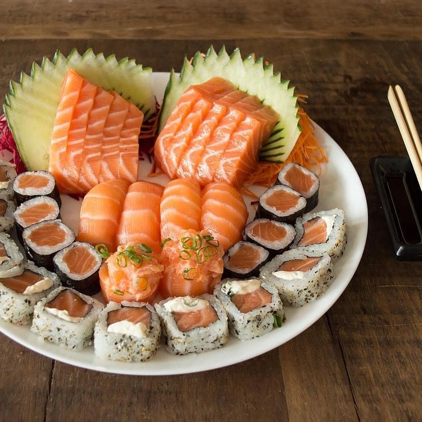 Sashimi salmao 4 - Sashimi atum 4 - Sushi salmão 2 - Sushi atum 2 - Skin 4 - Tekamaki 4