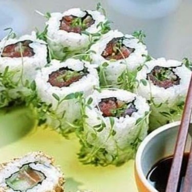 Salmão Empanado 6, Salmão Skin 6, Atum Pasta 6, Uramaki de Atum com cream Cheese 6.