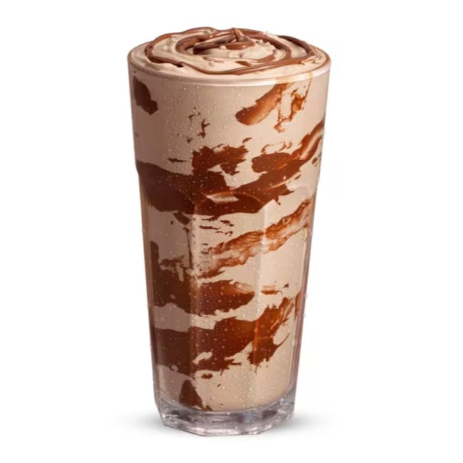 Nosso delicioso shake que vocês já conhecem, com massa sabor baunilha e dose extra de doçura e cremosidade com Creme de Avelã.
