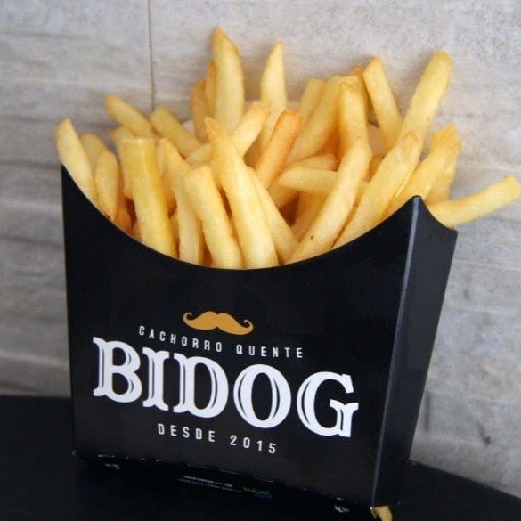 Batata frita sequinha e crocante. Serve uma pessoa.