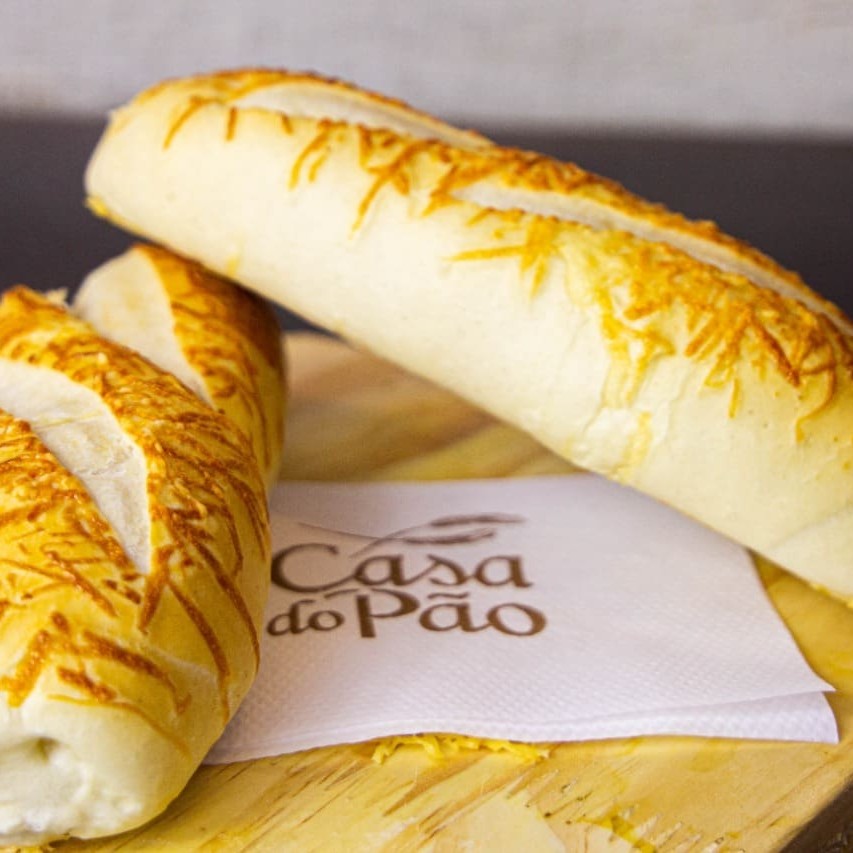 Delicioso baguete no sabor parmesão com 2 unidades de 80g cada
