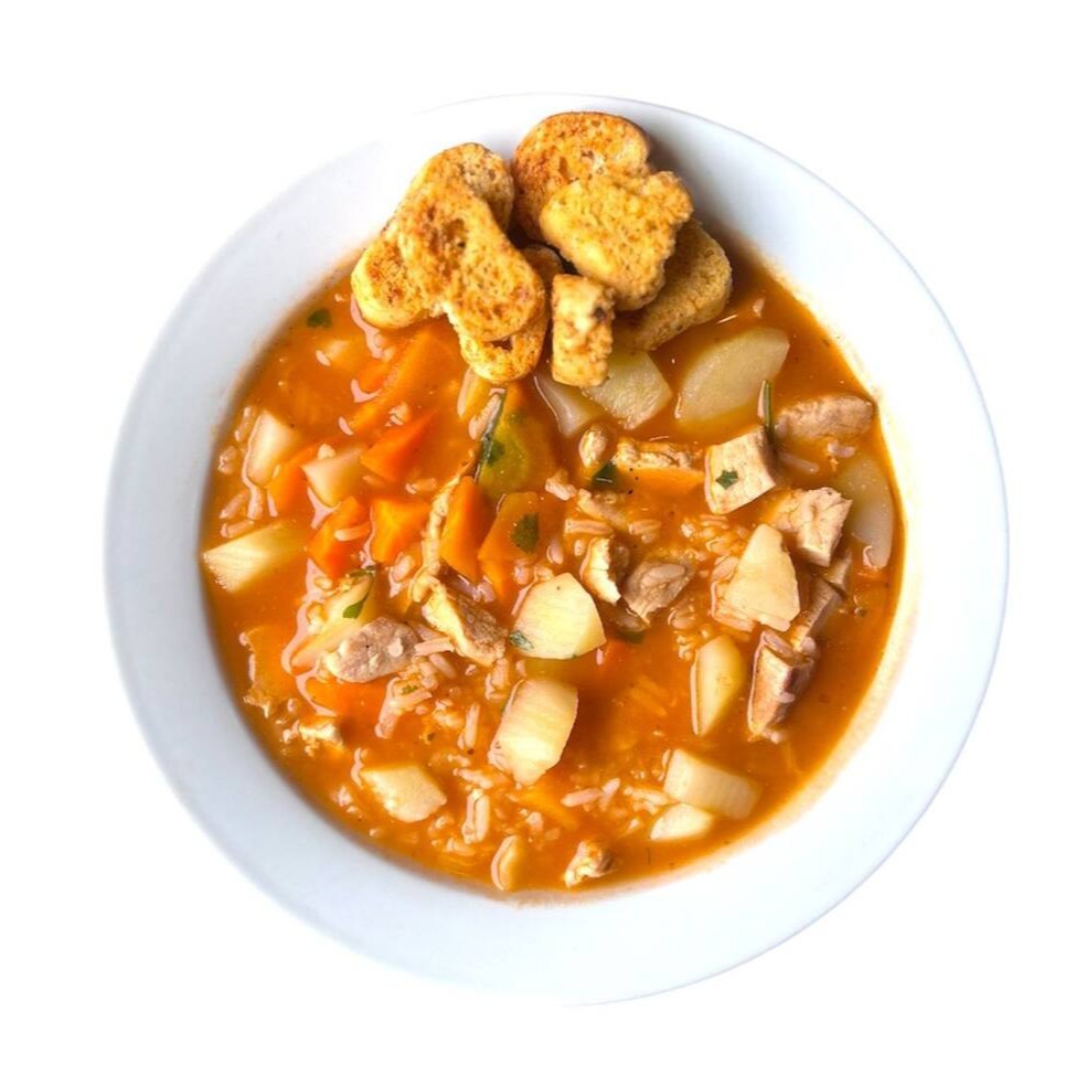 Deliciosa e caprichada canja de galinha