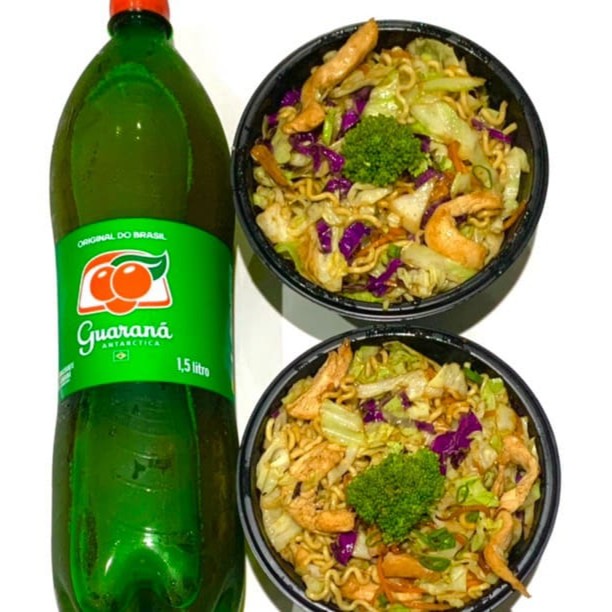 2 yakisoba frango 300g + 1 Guaraná 1,5l