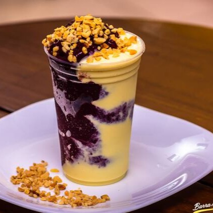 700 ml de açaí batido com polpa de maracujá! Pode ser  composto de combinações à sua escolha.