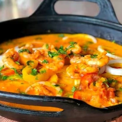 Moqueca de Camarão c/ Arroz e Pirão