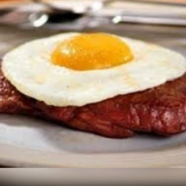 Arroz, Feijao, Macarrao, Farofa, Salada Verde E Fritas
