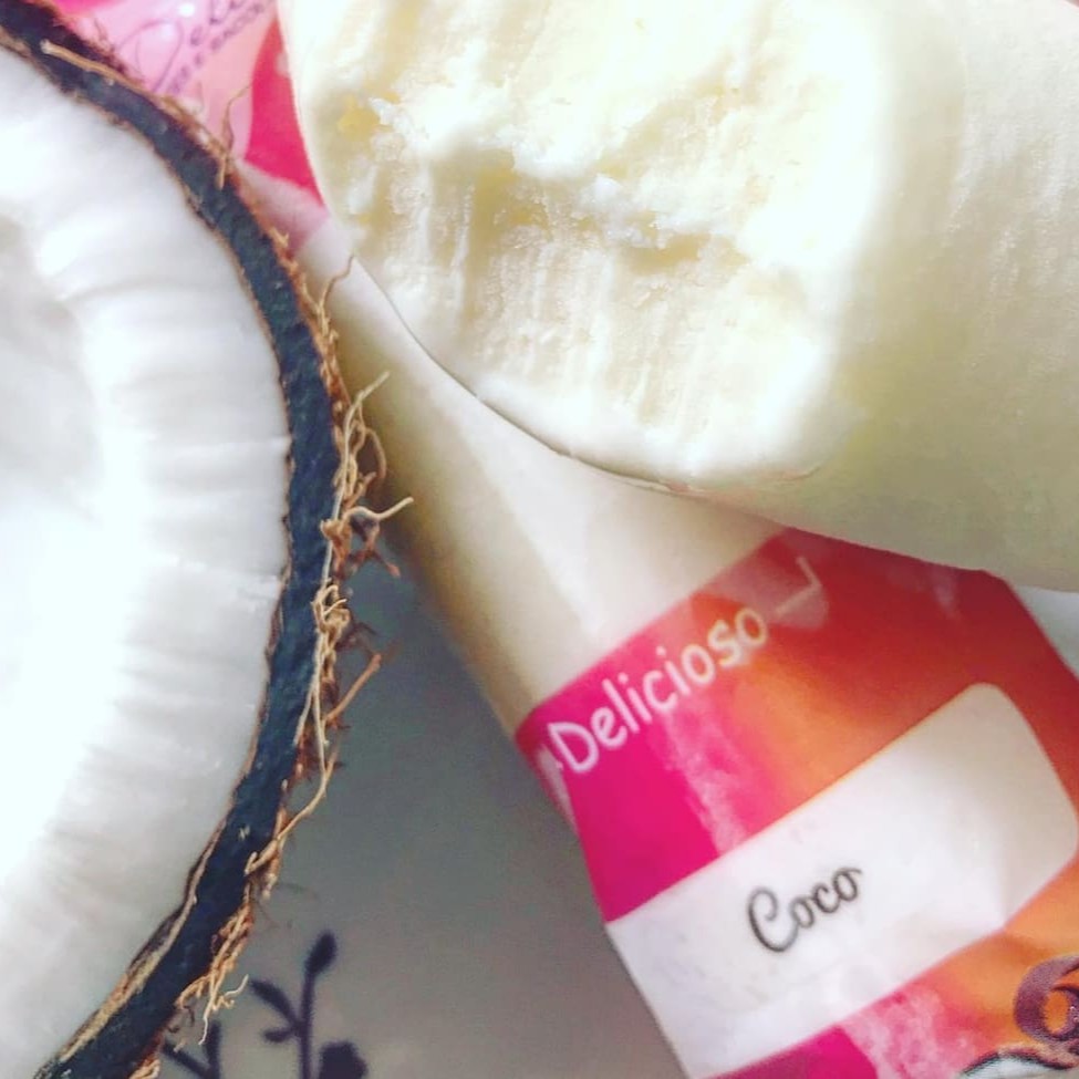 Já conhece nossa delícia de sacolé de coco super cremoso???