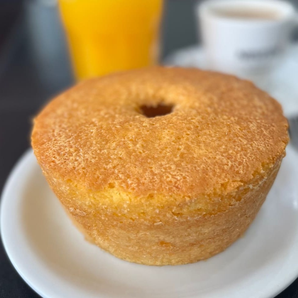 Bolo caseiro sabor Fubá