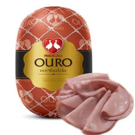 Referente a 100 gramas.