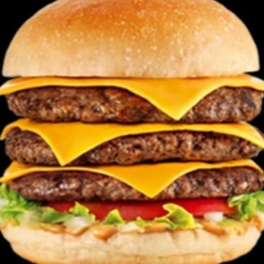 Pão, 3 carnes, cheddar fatiado, tomate, alface, cebola caramelizada, maionese a sua escolha