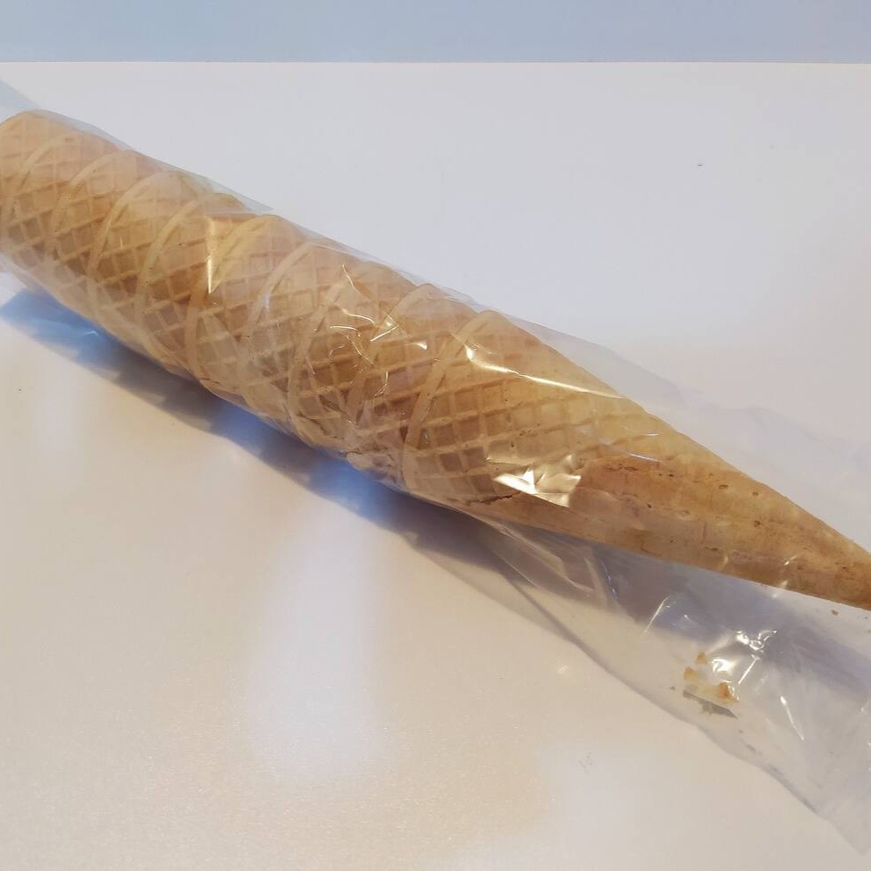 Pacote fechado com 10 casquinhas crocantes.