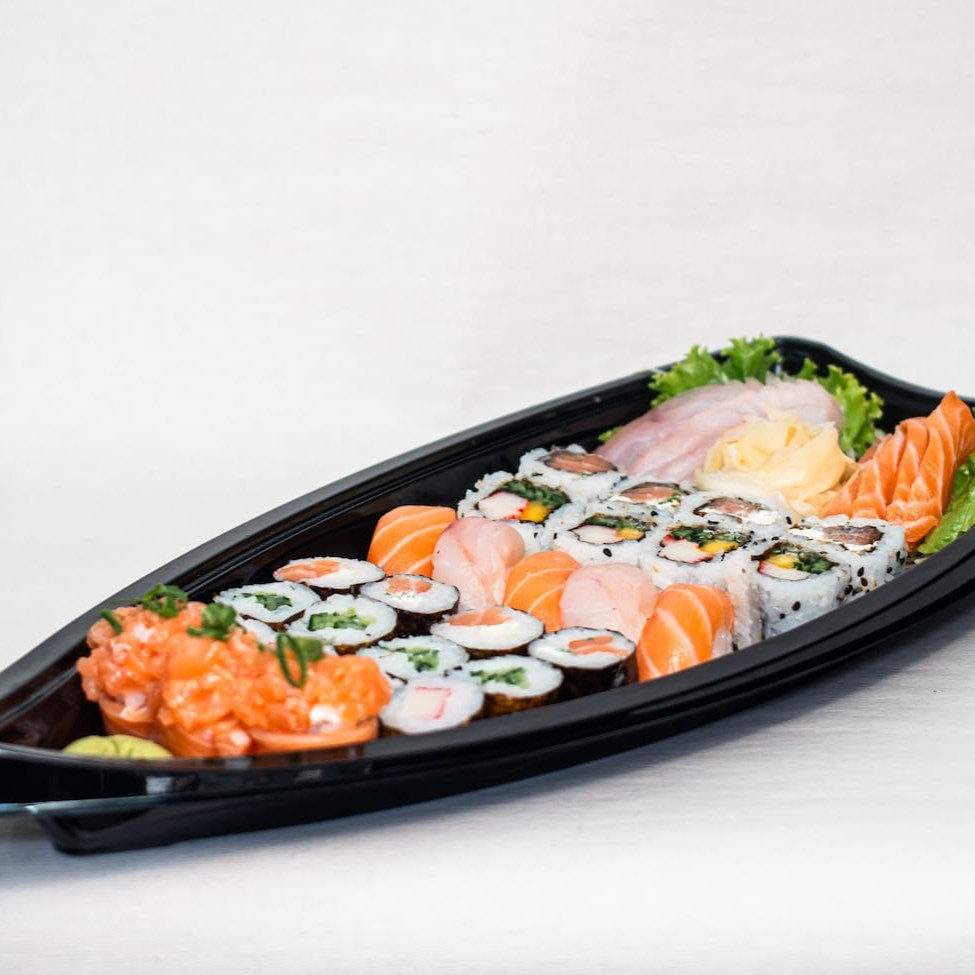 05- Sashimi Salmão  03- Sashimi Atum  02- Sashimi Peixe branco  02- Uramaki Salmão  02- Uramaki California  02- Sushi Atum  02- Sushi Salmão  02- Sushi  Peixe Branco  04- Hossomaki Philadelphia  04- Hossomaki Pepino  04- Hossomaki Atum  04- Joe Joe