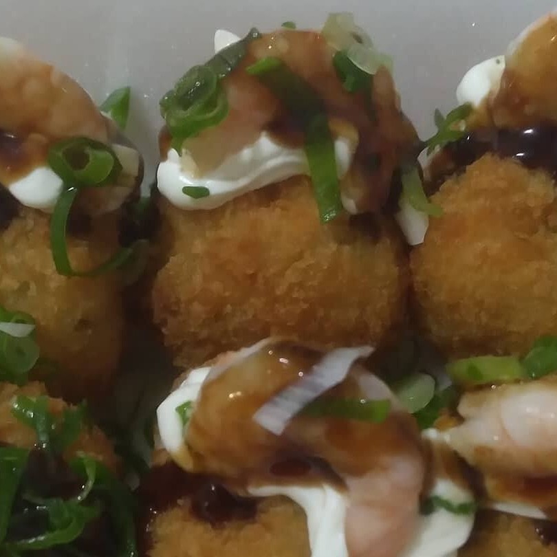 Arroz cream chesse ceboliha salmom empanado e frito