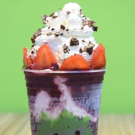 Açaí batido com frutas morango banana ou natural temos variedades de complementos no cardápio!!!  Obs... Não Trabalhamos Com Complementos Separados. Todos Os Complementos São Montados No Copo !