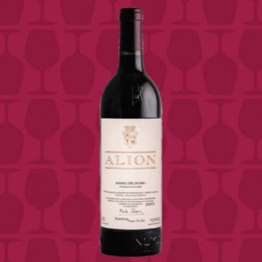 Verdadeiro clássico da Espanha, Alión é um colecionador de prêmios e altas notas da crítica especializada. Um tinto rico, intenso e moderno, elaborado com a uva Tempranillo, na região de Ribera del Duero, e que prima pela elegância. Maturado entre 14 e 18 meses em barricas de carvalho francês 100% novas, traz a assinatura de Vega Sicilia.  Produtor  Alión (Vega Sicilia)   País  Espanha   Região  Ribera del Duero   Safra  2017   Tipo  Tinto   Uva  100% Tempranillo   Volume  750ml   Teor Alcoólico  14,5   Temperatura De Serviço  18 a 20c   Corpo  Encorpado   Sugestão De Decantação  Não   Sugestão De Guarda  Mais de 10 anos