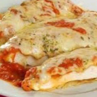 Acompanhamentos : Arroz , Feijão e Farofa .