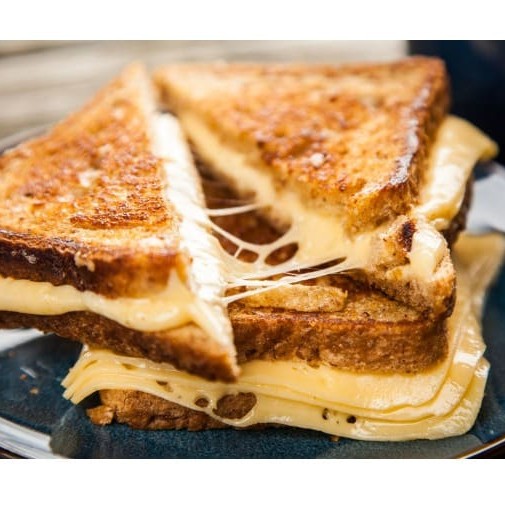 Pão francês ou de forma com queijo Opções: Queijo Prato, Mussarela ou Minas