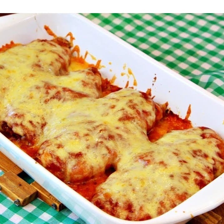 Delicioso Parmegiana de filé de frango Acompanha Arroz e fritas(Parmegianas)