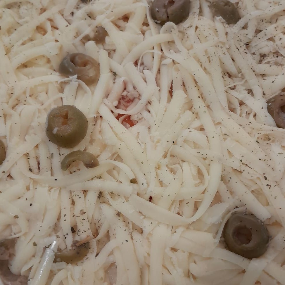 Serve 2 Pessoa . 4 Fatia. Peso Aprox. 0,425kg