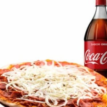 Uma Deliciosa Pizza Turbinada, ou seja, com borda recheada de requeijão ou cheddar e mais recheio, e uma Coca-Cola 2 lt ou qualquer outro refrigerante de sua preferência.