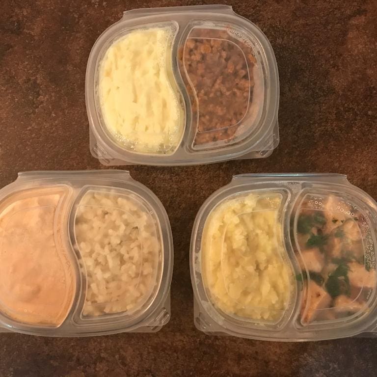 7 marmitas com 300 a 350gr aproximadamente   Embalagens reutilizáveis para freezer e microondas