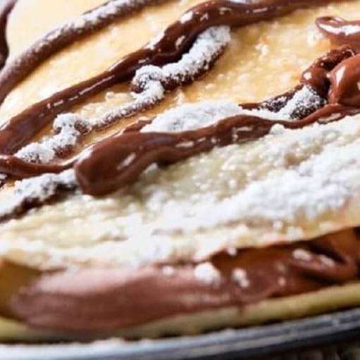 Crepe feito com massa caseira, super recheado com Nutella Original, Creme de Ninho, mais 2 acompanhamentos de sua preferência!  #acai #crepe #tapioca #salada #natural #fit #lowcarb #jardimcrepetapioca #lanche #francesa #crepesalgado #crepedoce #tapiocasalgada #tapiocadoce #Catupiry #frango #carneseca #costelabovina #camarão #salmão #salame #presunto #calabresa #peitodeperu #docedeleite #Nutella #romeuejulieta #chocolate #kinderbueno #Milka #nestle #lacta #pizza #hamburguer #artesanal
