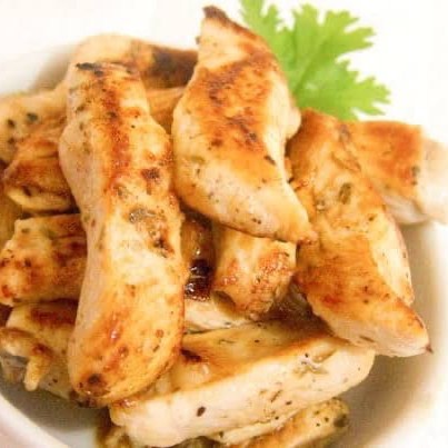 Arroz -frango -purê e salada