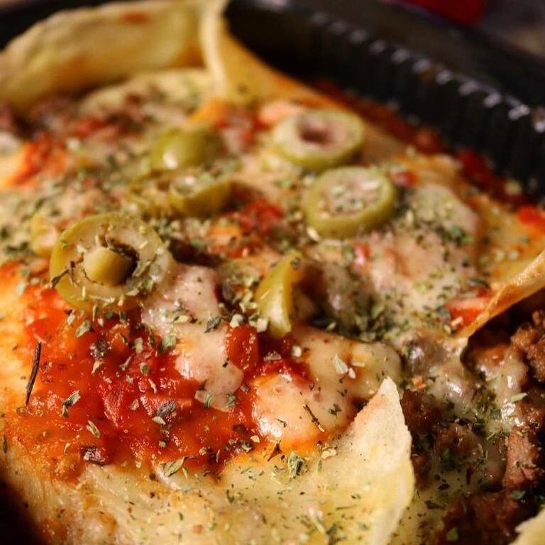 Deliciosa & Saborosa Panqueca de Calabresa com Queijo + Arroz + Fritas + Coca-Cola 200ml