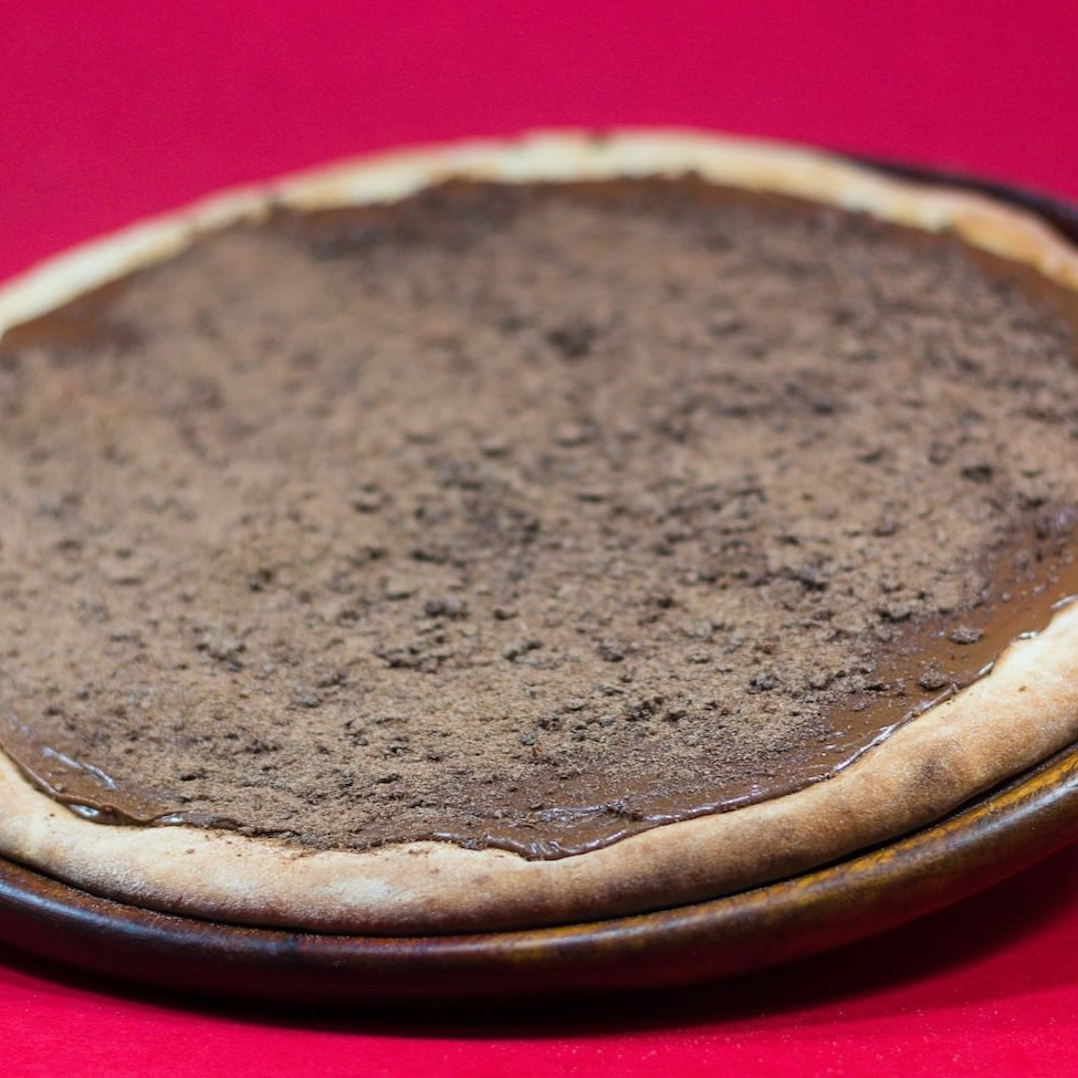 Outra belíssima opção para chocolovers. Massa fina, chocolate ao leite e uma camada de Ovomaltine Original.