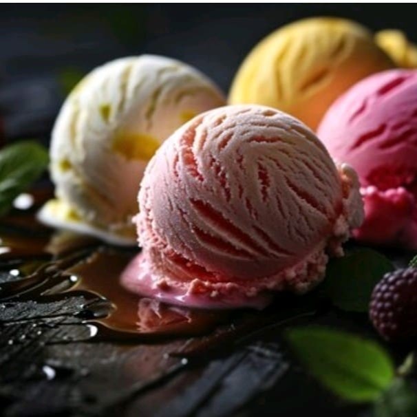 Sorvetes de vários sabores enviado no pote separado do açaí. Sorvete incrivelmente cremoso, consistente e saboroso. Prove junto com seu Vida Açaí, será uma experiência extraordinária.