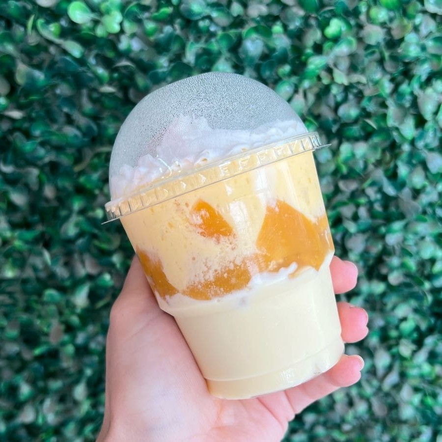 • Chantilly • Mousse de Pêssego • Pêssego em caldas • Creme de Ninho